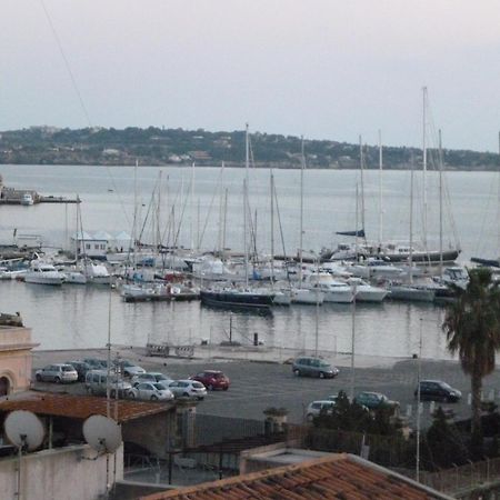 B&B Le Grand Bleu Siracusa - One Hundred Steps From Ortigia -Sea View - Syracuse Eksteriør billede